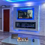 Meridian Serviced شقة *